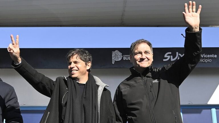 axel-kicillof-y-el-ministro-C3AYATC5OBEQTF622WH6H65EHM