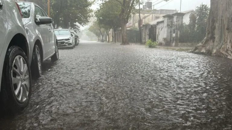 lluvias-santa-fe-calle-tormenta-anegadas