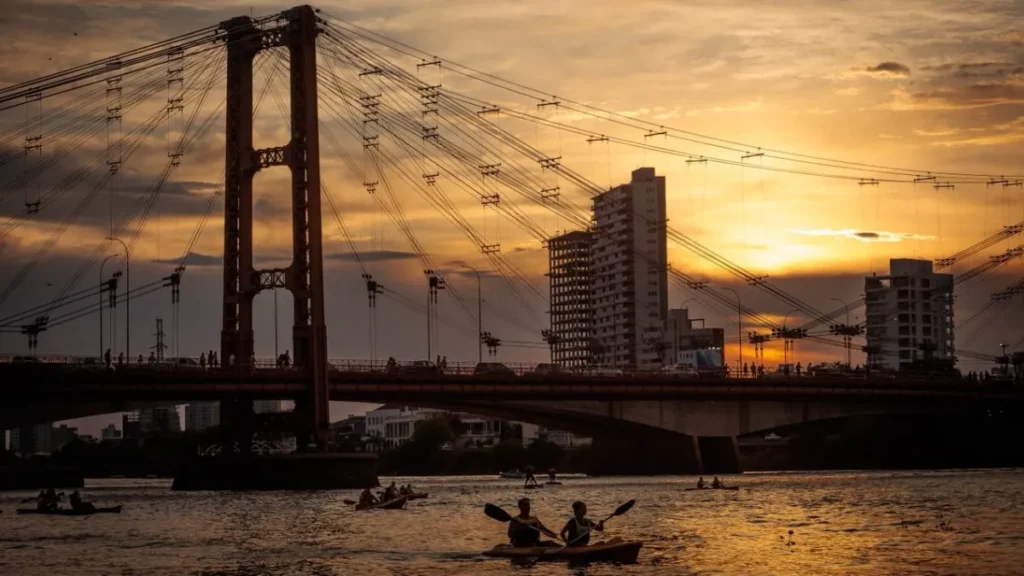 puente-colgante-atardecer