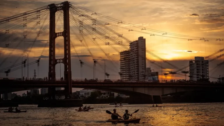 puente-colgante-atardecer