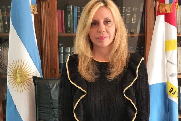 maria-de-los-angeles-sacnun-973622
